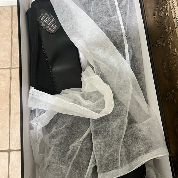 Aqua Diva Leather over the knee boots, waterproof & warm. Size 8, NIB - Picture 7 of 12